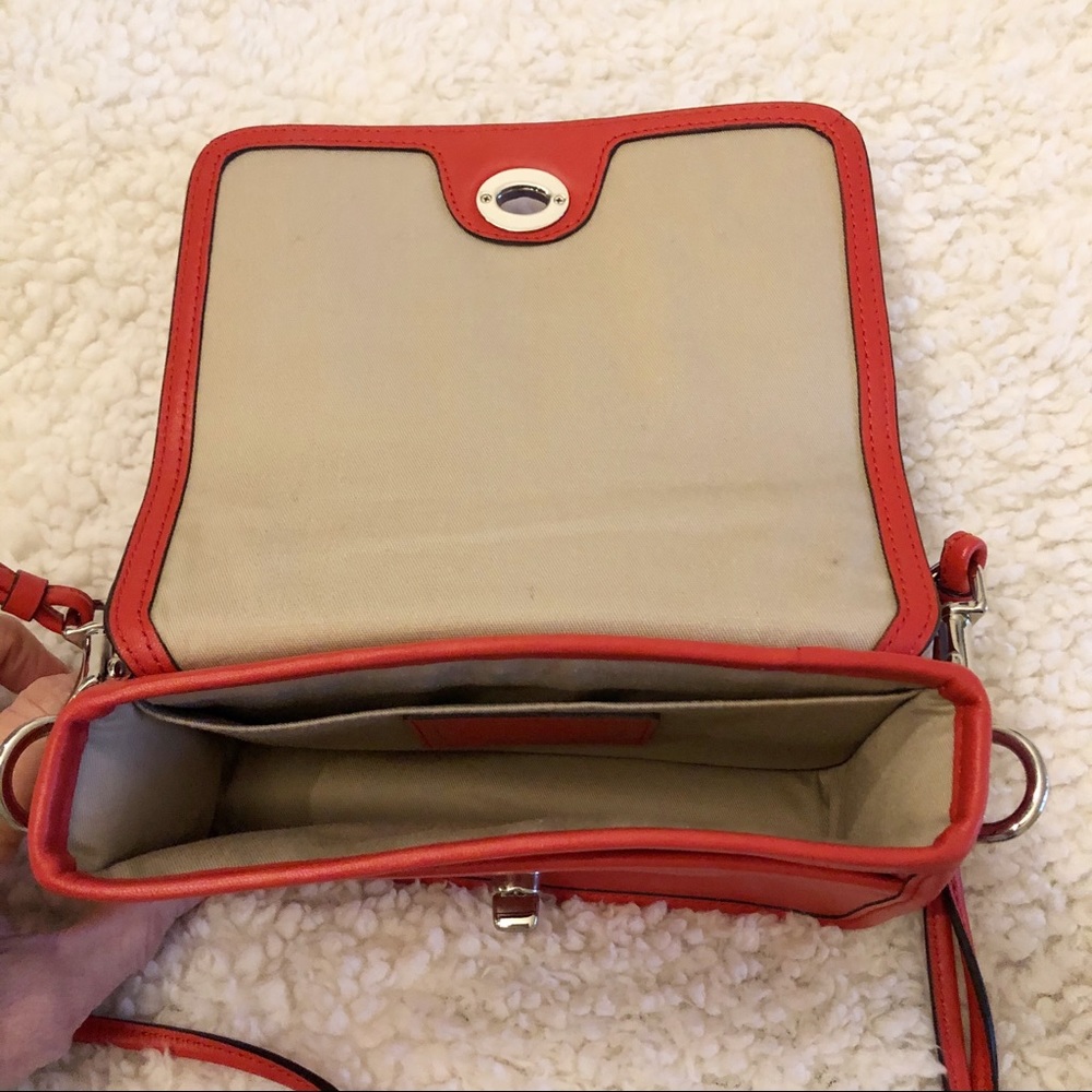 Coach Classic Small Orange Bag. - Picture 5 of 7